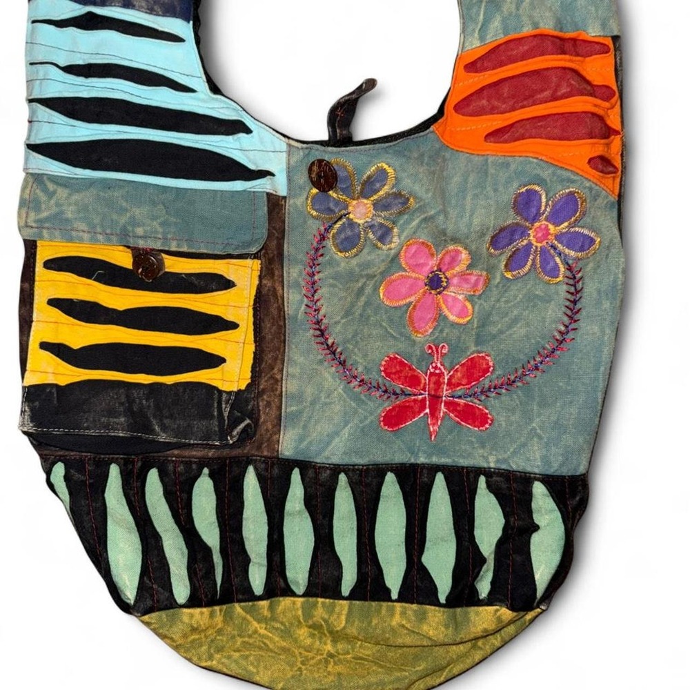 boho Multi-coloured patchwork shoulder bag with embroidery. - Picture 4 of 6